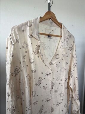 American Eagle Cream Western Print lightweight Loungewear Top